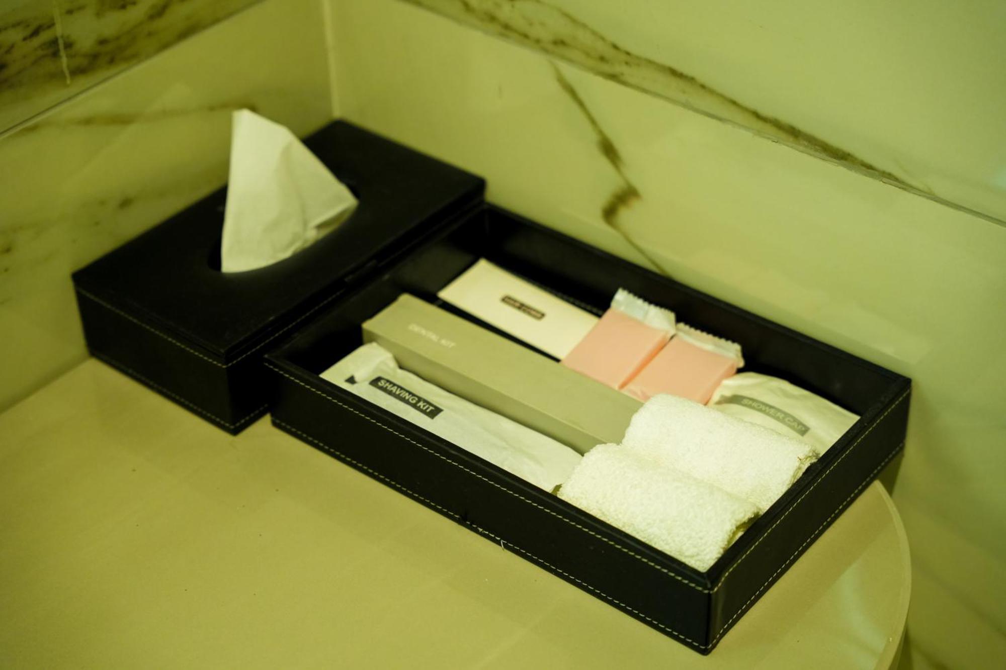 Gajraula Hotel Adsan Heights מראה חיצוני תמונה